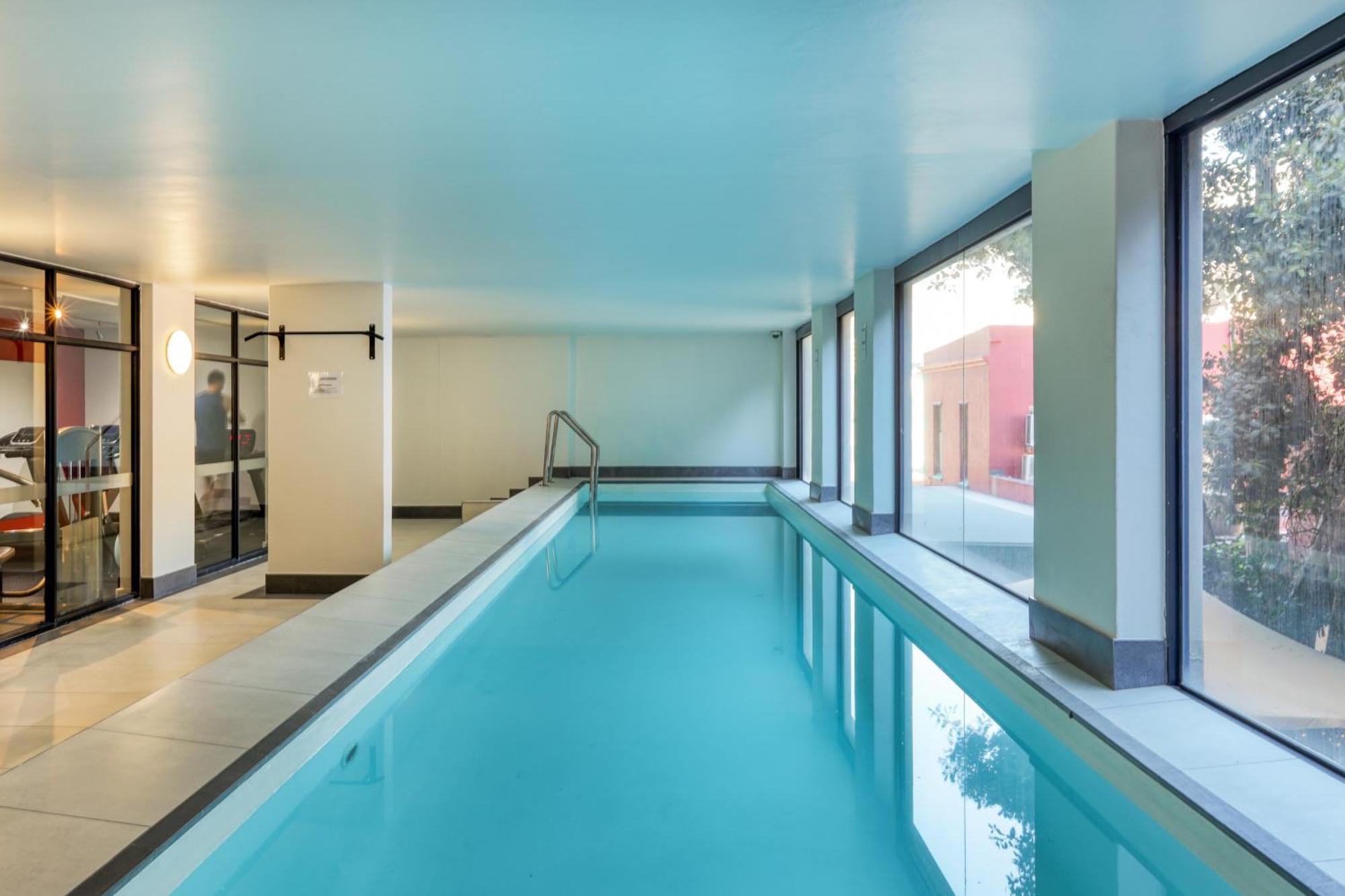 Authentic Near The Waterfront Apartment