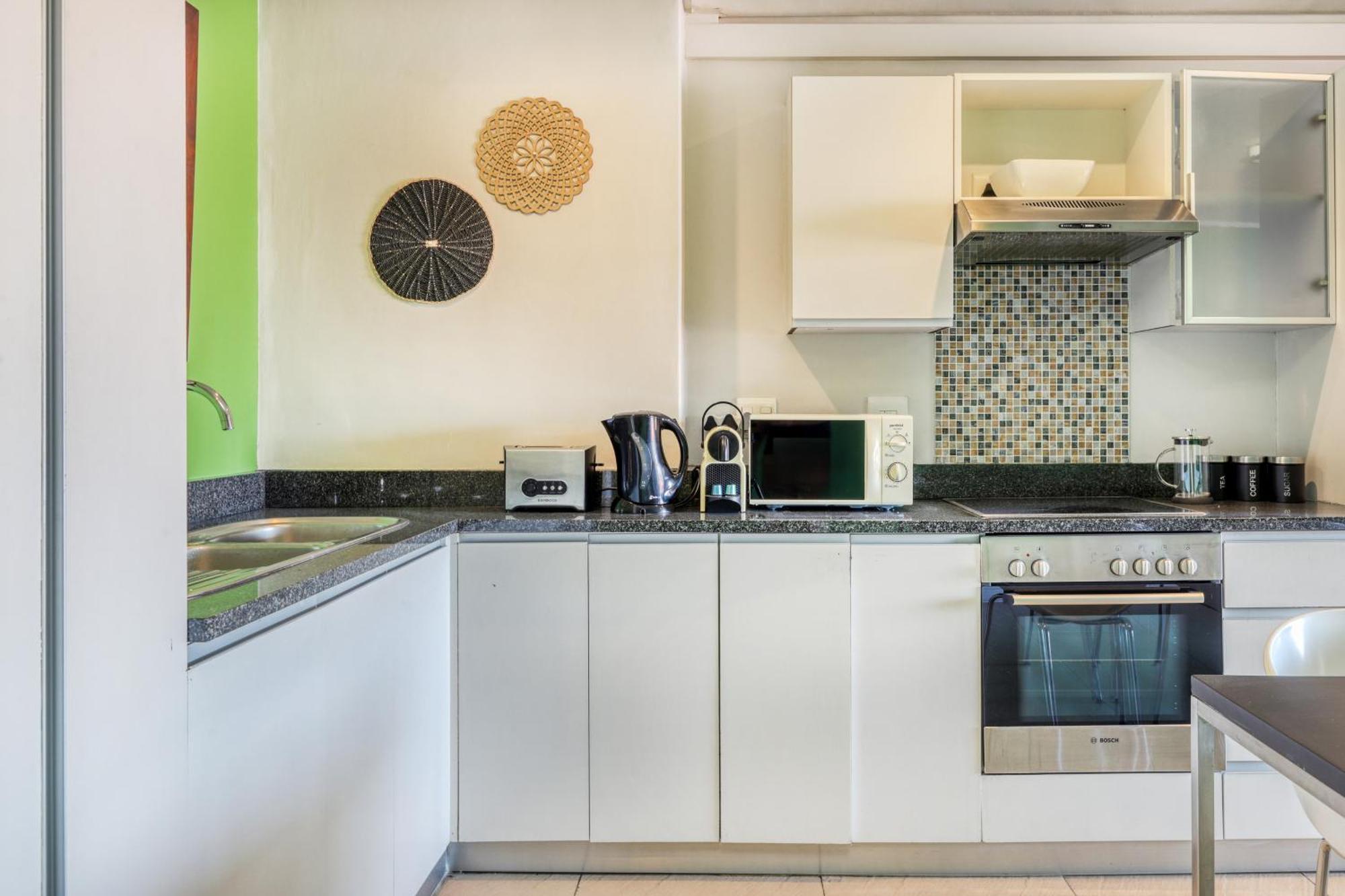 Apartment Authentic Near The Waterfront